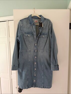 Levi's NWT, never worn XL Flynn western denim dress